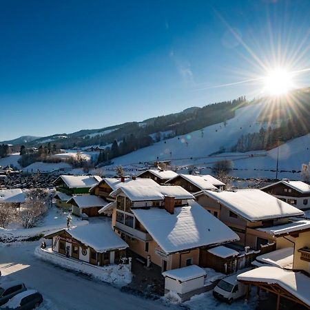 Golf & Skipension Krug Haus im Ennstal Buitenkant foto