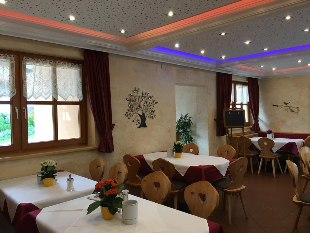 Golf & Skipension Krug Haus im Ennstal Buitenkant foto